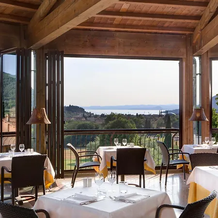 Aparthotel Poiano Garda (Verona)