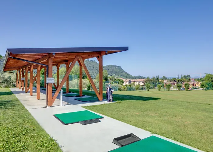 מלון דירות Poiano 3*