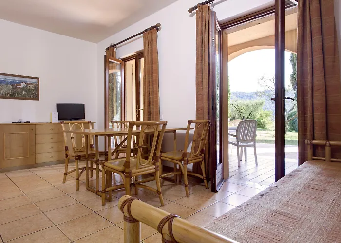 מלון דירות Poiano 3*