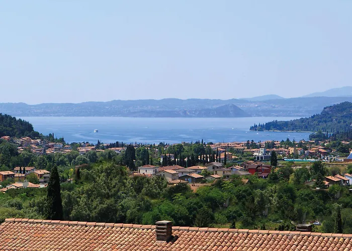 מלון דירות Poiano 3*